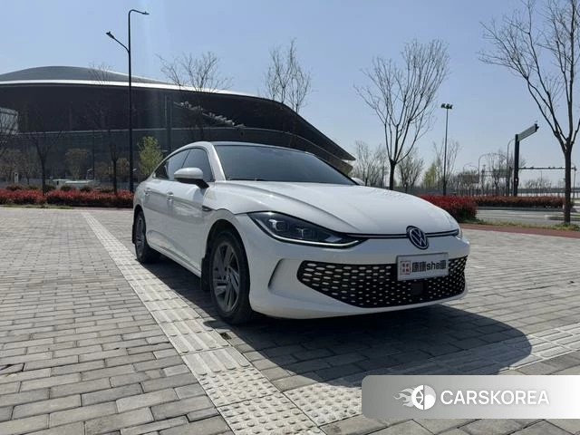 Volkswagen Lingdu 2023 Белый из Китая, фото 5