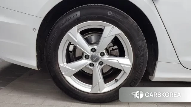 Audi A6 (C8) id 3530323 из Кореи 15