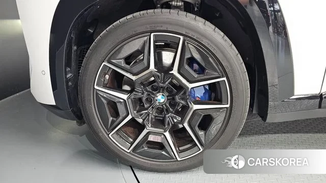 BMW XM (G09) id 3272451 из Кореи 15