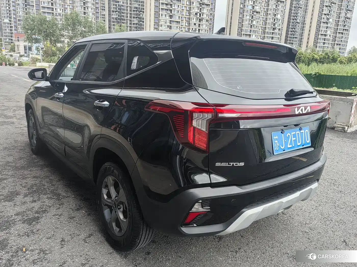 Kia Seltos 2023 Черный из Китая, фото 6