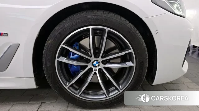 BMW 5 Series (G30) id 3560868 из Кореи 15