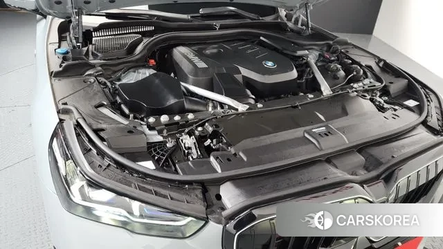 BMW 5 Series (G60) id 3751263 из Кореи 15