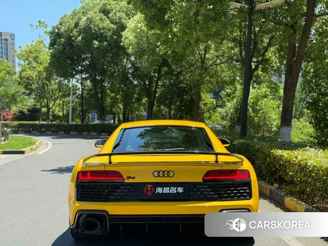 Audi R8 2023 Желтый из Китая, фото 5