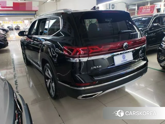 Volkswagen Tourang 2023 Черный из Китая, фото 5