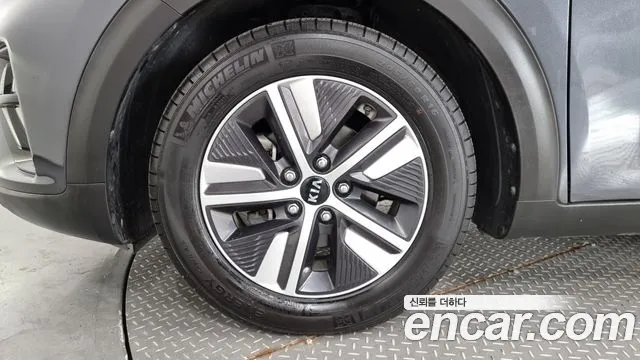 Kia The New Niro id 2849285 из Кореи 15