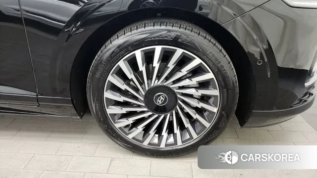 Hyundai Grandeur (GN7) id 3523262 из Кореи 15