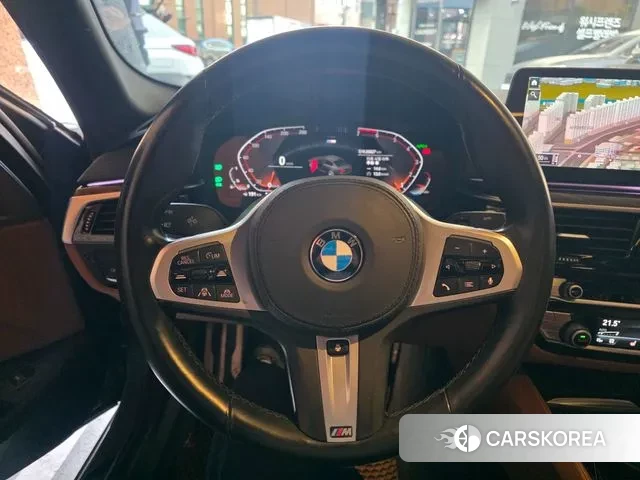 BMW 5 Series (G30) 2021 Серебристо-серый из Кореи, фото 6
