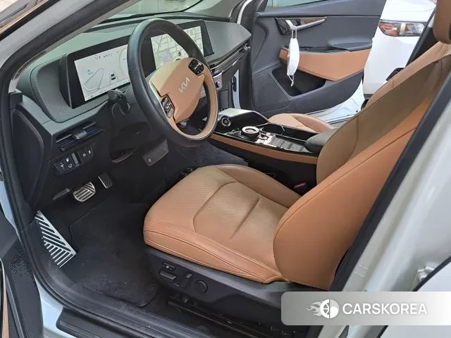 Kia EV6 2023 Белый из Кореи, фото 5