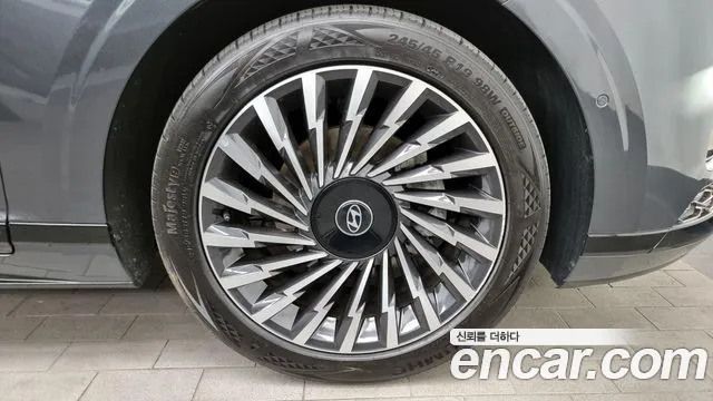 Hyundai Grandeur Hybrid (GN7) id 2717836 из Кореи 15