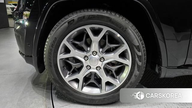 Jeep Grand Cherokee id 3872276 из Кореи 15