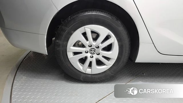 Toyota Prius 4th Generation id 4447651 из Кореи 29
