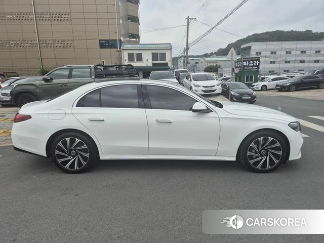 Mercedes-Benz E-Class W214 id 4488226 из Кореи 13