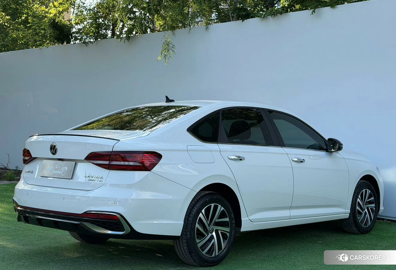 Volkswagen Lavida 2022 Белый из Китая, фото 5