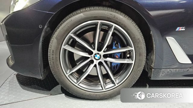 BMW 5 Series (G30) id 4423370 из Кореи 28