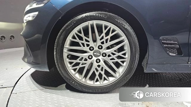 Genesis The New G70 id 3833464 из Кореи 15