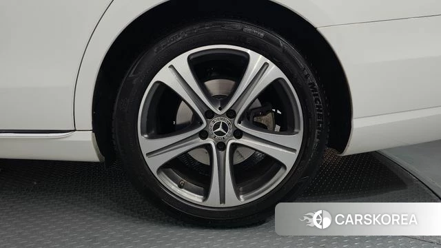 Mercedes-Benz E-Class W213 id 3860882 из Кореи 15