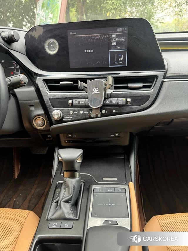 Lexus ES id 4261266 из Китая 7