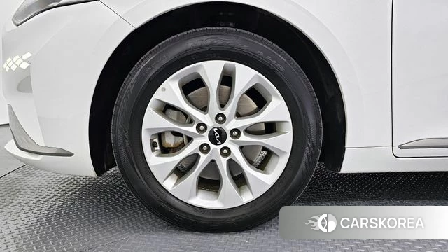 Kia K8 id 3793904 из Кореи 15