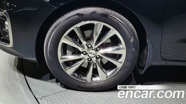 Kia The New Carnival id 2502423 из Кореи 15