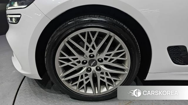 Genesis The New G70 id 3818401 из Кореи 15