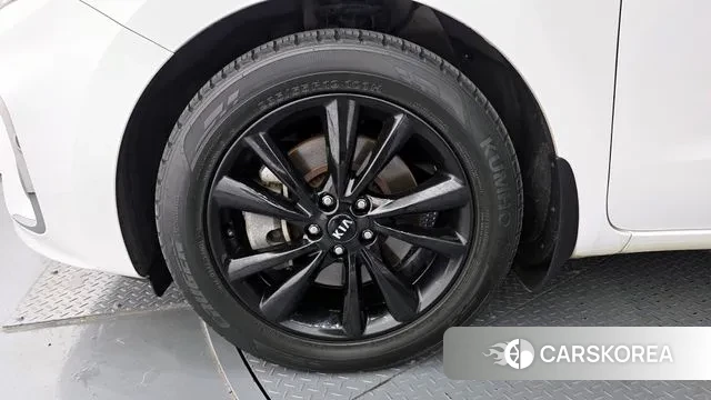 Kia The New Carnival id 3033513 из Кореи 15