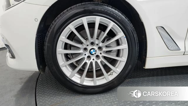 BMW 5 Series (G30) id 4625770 из Кореи 15