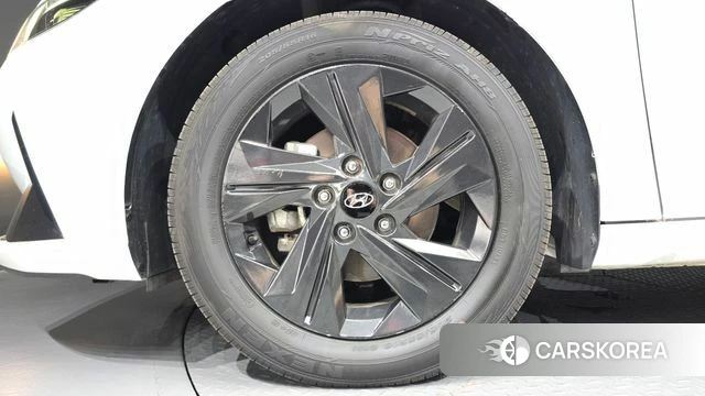 Hyundai Avante Hybrid (CN7) id 4500593 из Кореи 15