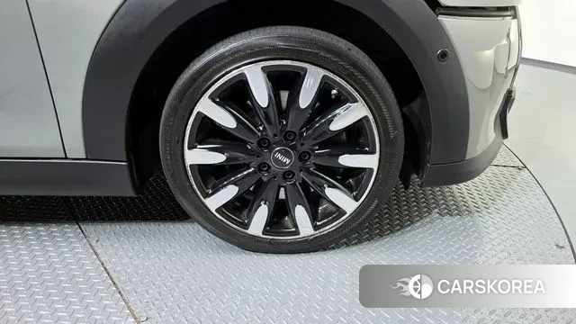 Mini Cooper S id 3155142 из Кореи 15