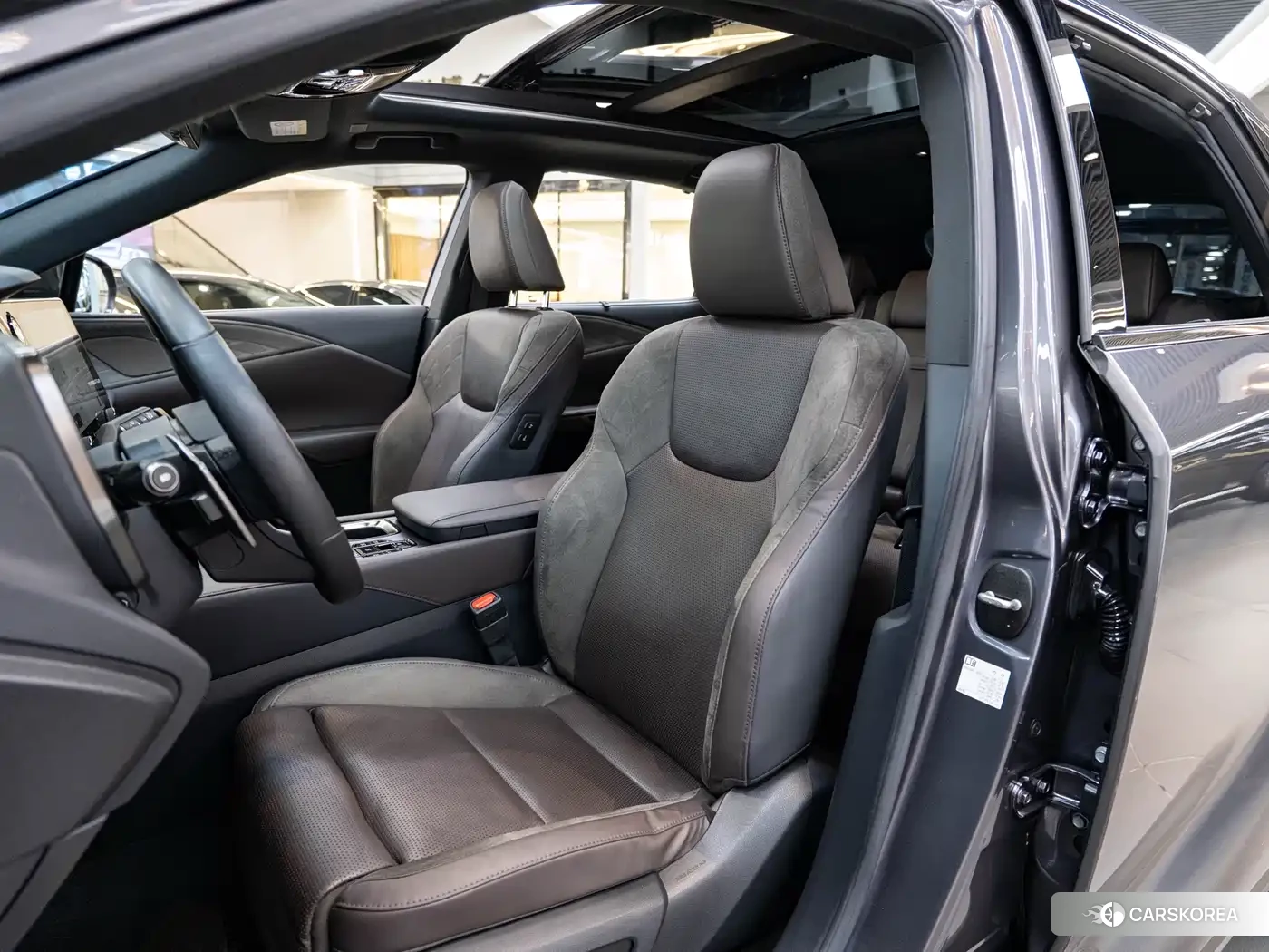 Lexus RX New Energy id 4515472 из Китая 18