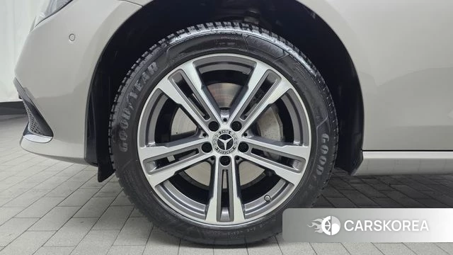 Mercedes-Benz E-Class W213 id 3871793 из Кореи 15