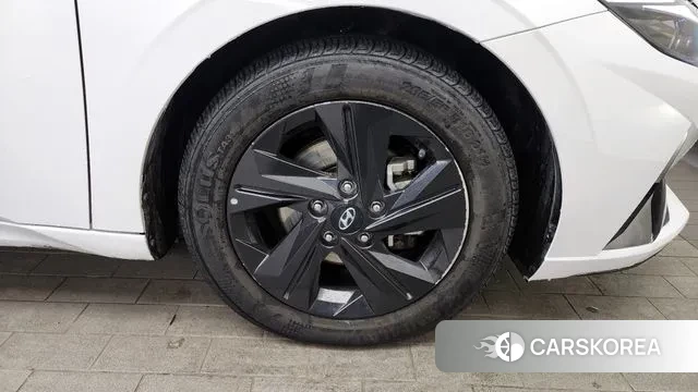 Hyundai Avante Hybrid (CN7) id 3611697 из Кореи 15