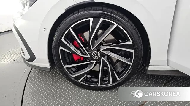 Volkswagen Golf 8th Generation id 3377434 из Кореи 15
