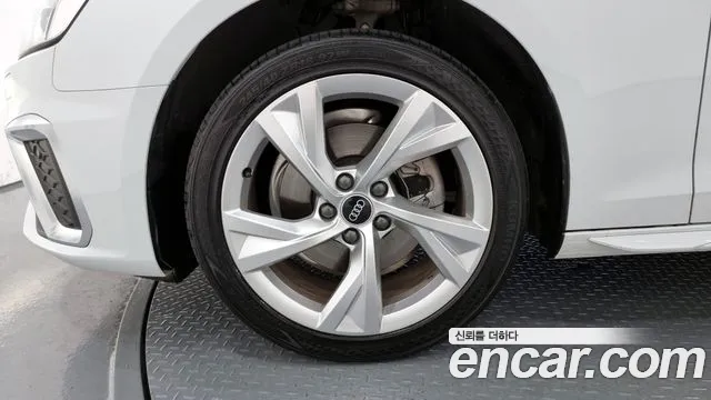 Audi A4 (B9) id 2838178 из Кореи 15