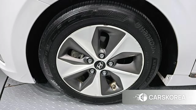 Hyundai Ionic Electric id 3846060 из Кореи 15