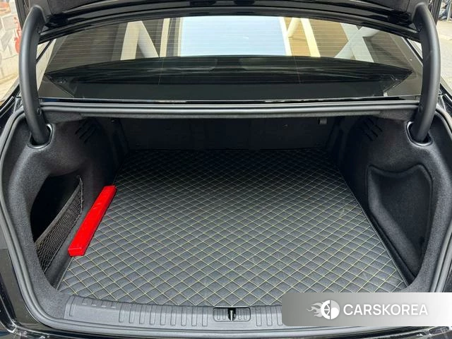 Audi A6L id 4213463 из Китая 11