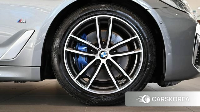 BMW 5 Series (G30) id 4330104 из Кореи 15