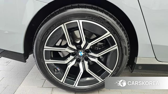 BMW 7 Series (G70) id 4739365 из Кореи 15