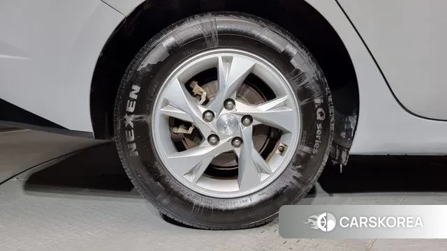 Hyundai Avante (CN7) id 3540423 из Кореи 15