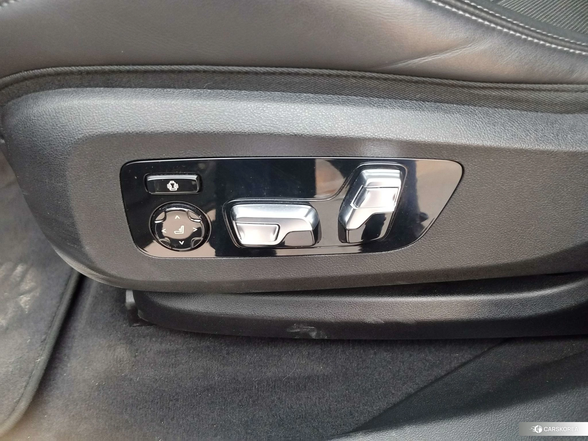 BMW XM id 4453913 из Китая 13