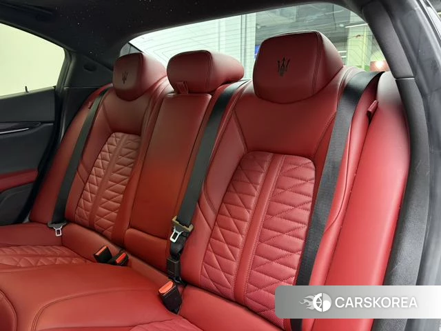 Maserati Ghibli id 4213912 из Китая 27