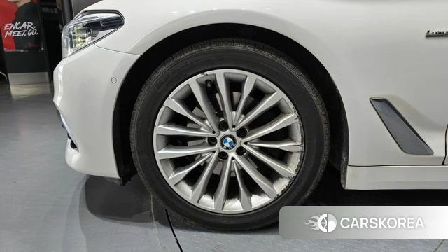 BMW 5 Series (G30) id 4286312 из Кореи 15