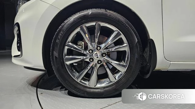 Kia The New Carnival id 4477123 из Кореи 15