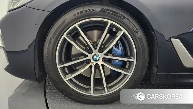 BMW 5 Series (G30) id 3412002 из Кореи 15