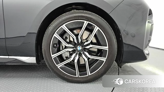 BMW 7 Series (G70) id 4329450 из Кореи 15