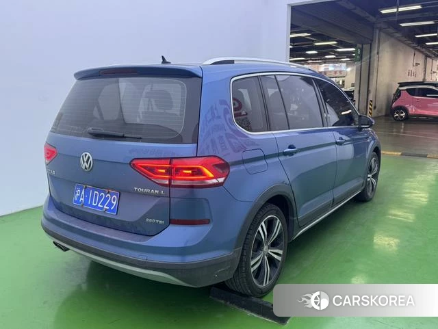 Volkswagen Touran L id 4211444 из Китая 5