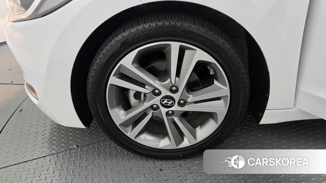 Hyundai Avante AD id 4658394 из Кореи 27