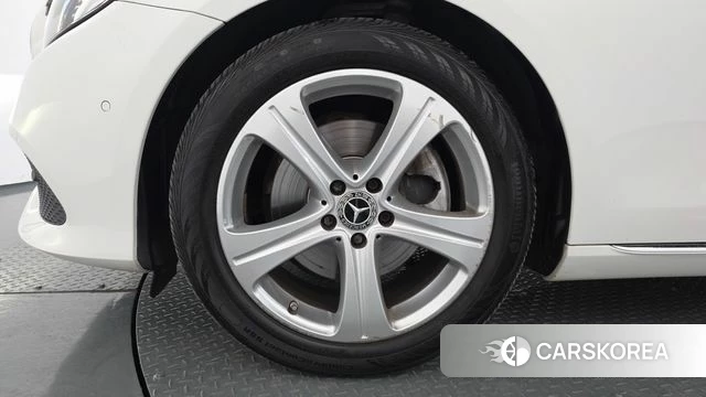 Mercedes-Benz E-Class W213 id 4732979 из Кореи 25
