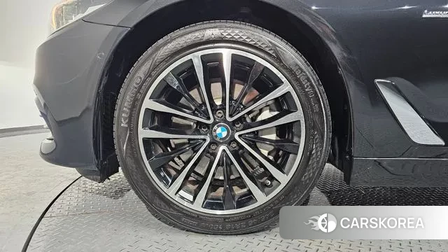 BMW 5 Series (G30) id 3505411 из Кореи 15