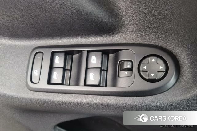 Citroen C3-XR id 3908809 из Китая 19