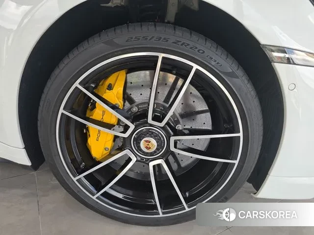 Porsche 911(992) id 3098022 из Кореи 15